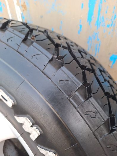 Tires with aluminum rims 265/70/17. A/T