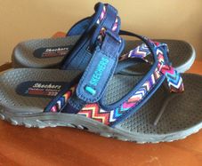 Sketchers sandals