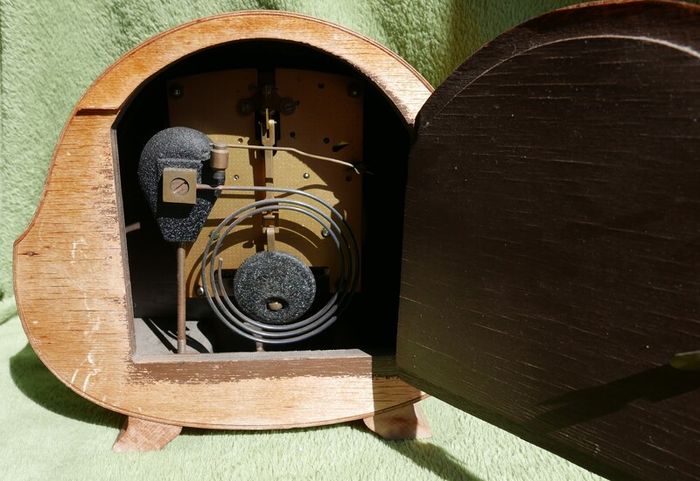 Vintage SMITHS Chiming Mantle Clock Mechanical  (works well)