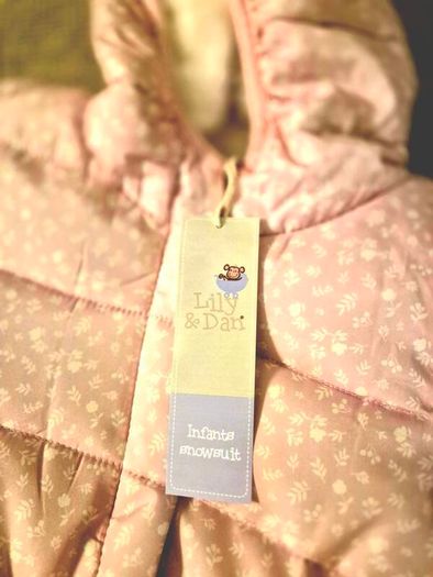 LIKY AND DAN snowsuit brandnew