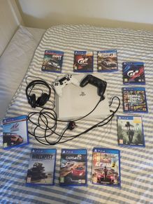 PlayStation 4 incl games