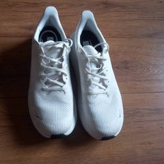 mens running shoes - brand new