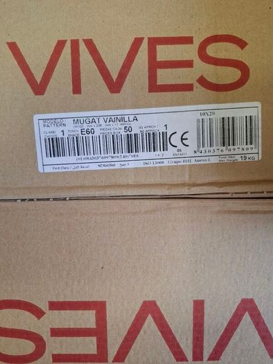 Vives vanilla walls tiles 10x20cm. (9M2)