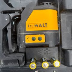 DeWalt Cross Line Laser Level
