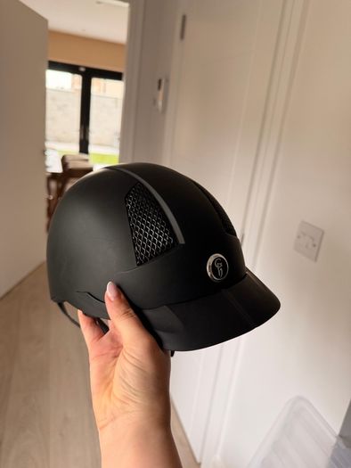 Gatehouse adjustable helmet medium 55-58cm