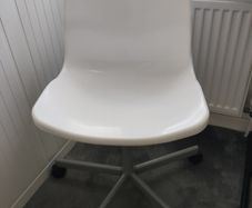 IKEA SNILLE White Swivel Chair