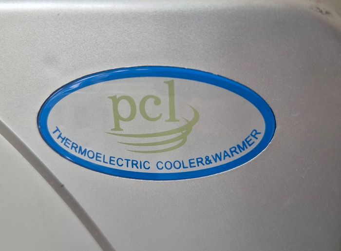 Mini Fridge ( Cooler & warmer )