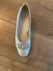 Ara Shoes pearl Gold Size UK5