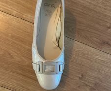 Ara Shoes pearl Gold Size UK5