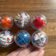 6 Small plastic balls for kids