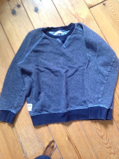 Boys top size 31-32 inch