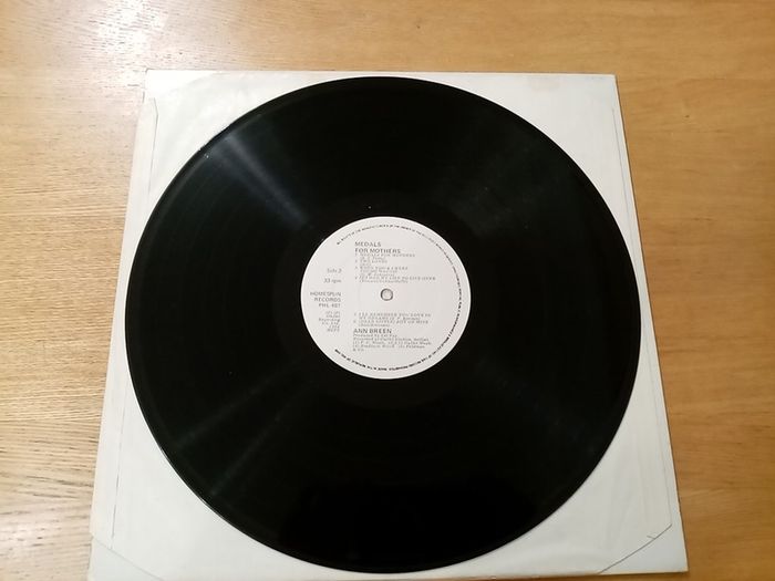 ANN BREEN. Medals For Mothers. Original 1986 Irish Pressing. LP. Vinyl. Record. Album.