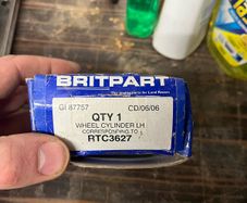 Land Rover defender brake cylinder