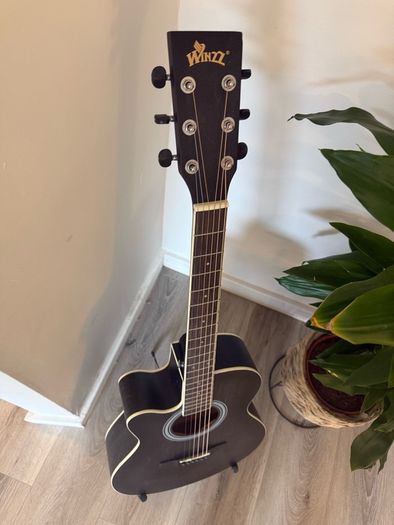 Left Handed Acoustic Guitar