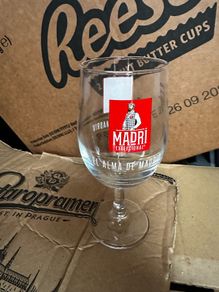 6 madri quality half pint glasses