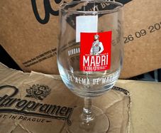6 madri quality half pint glasses