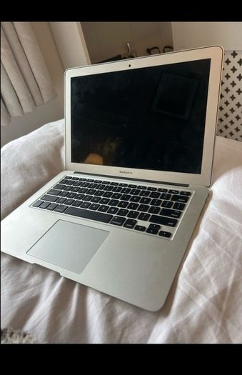 MacBook Air 13- inch