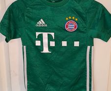 kids Bayern Munich neuer jersey age 4