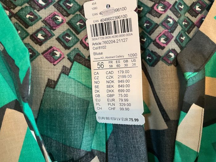 SAMOON further reduced. new top in green with mixed colours . Long sleeved and open v neck front