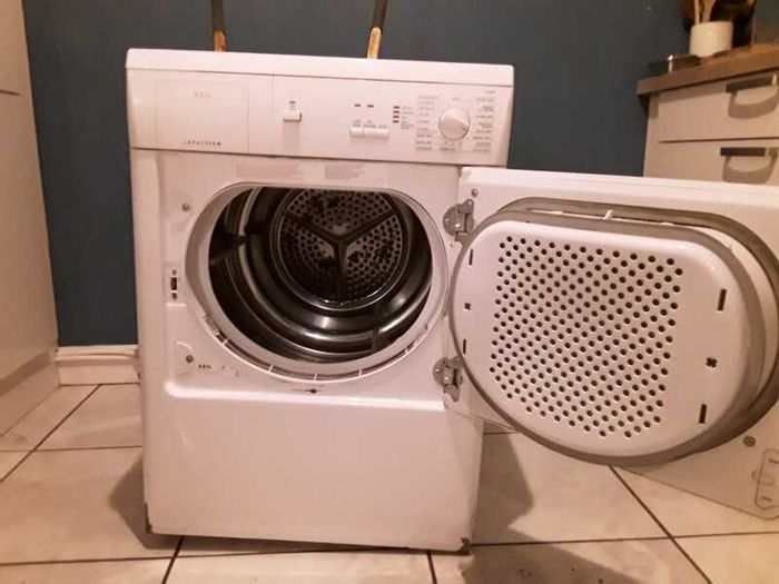 AEG vented dryer