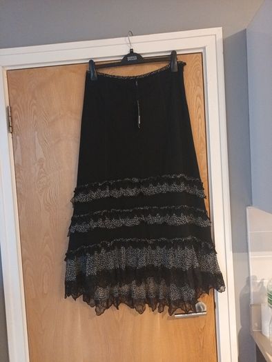 Per Una  Skirt. S.14     B.N.W.T.