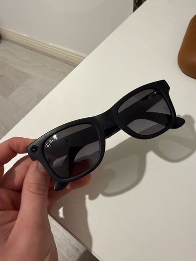 Ray-Ban Meta Wayfarer (Gen 2) Matte Black Polar Gradient Graphite Lenses