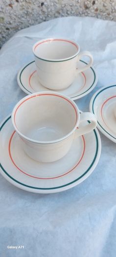Arklow brendan erin stone design 3 x cups and Saucers,vintage collectors items ,buyer collects or pays postage thank you, see pictures for condition, sold as seen.