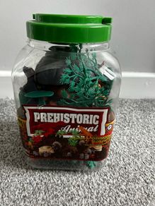 Animal World - Prehistoric Animal - Animals & Accessories To Create Fun. Age 3+