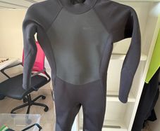 wetsuit age 11-12