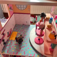 lol surprise Doll house