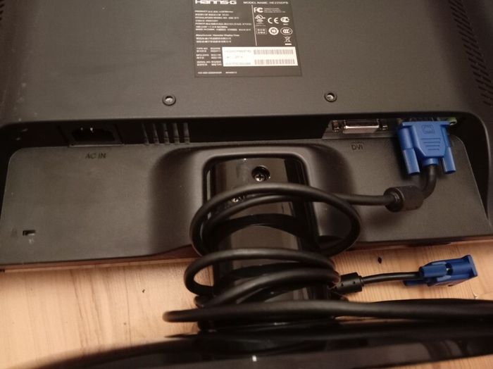 Hanns:g Hanspree 21.5" Monitor. 1 X Vga, Dvi, Built In Speakers. Good Condition. 2 X Units Available.