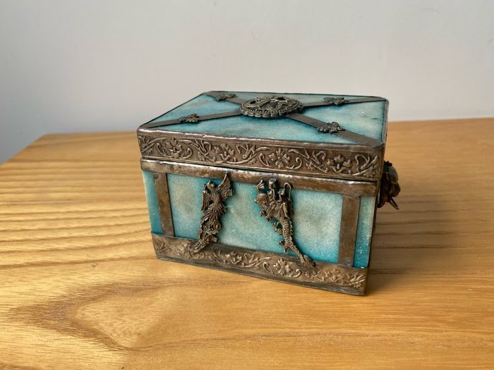 Vintage Chinese Stone Agate? Box with Ornamental Lion Head Dragon Phoenix Butterfly