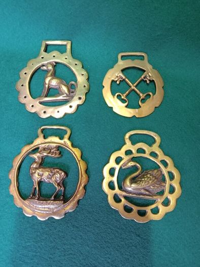 Vintage Brass Horse Bridle Badges  X 11