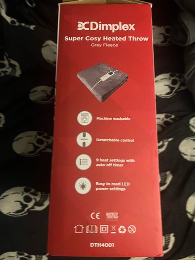 Super Cosy Sherpa Throw  Dual-sided heated throw with soft fleece and luxurious sherpa