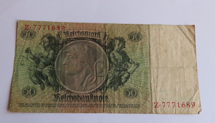Antique German banknotes & commemorative bank note coins in wood case