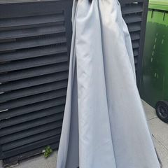 Parasol, needs to be repaired