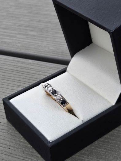 Vintage 9ct Gold Sapphire Eternity Ring