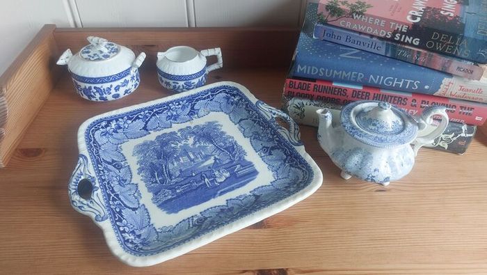 Exquisite Rare Beautifully Shaped and Patterned Blue & White Antique Milk Creamer and Matching Lidded Sugar Bowl by Edwin James Drew Bodley, in the Worchester Pattern Registered 1876, Circa 1875 - 1892