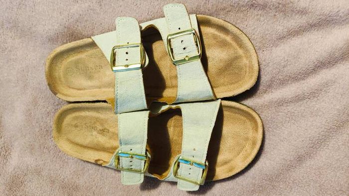 White and cream leather sandals with gold buckles size 40