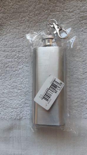 Mini 2oz Hip Flask Wine Bottle Stainless Steel Liquor with Screw Cap Keychain