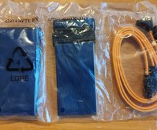 Set of IDE x 2 plus Sata cables.