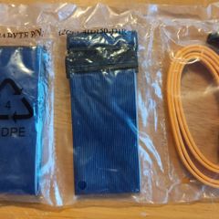 Set of IDE x 2 plus Sata cables.