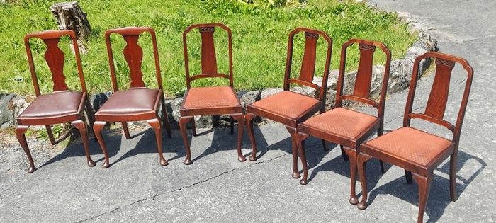 6 Hardwood Vintage Dining Chairs