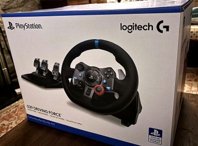 Logitech G29 Racing Wheel with pedals