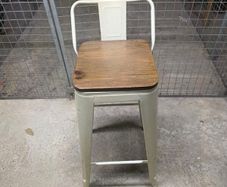 6 Bar stools (white)