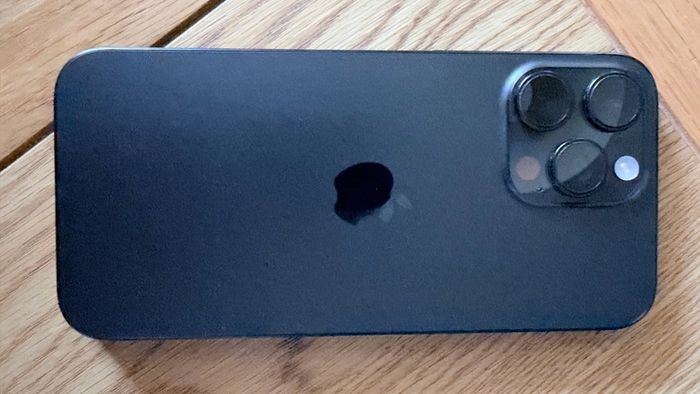 iPhone 16 pro max 1Tb still in warranty