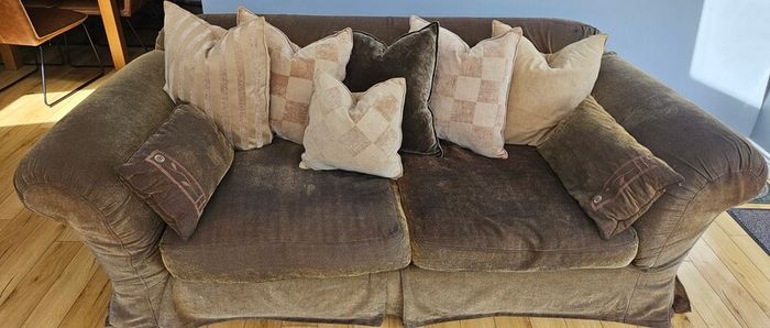 Sofa for free