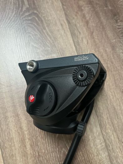 Manfrotto MVH500AH Lightweight Fluid Video Head with Flat Base