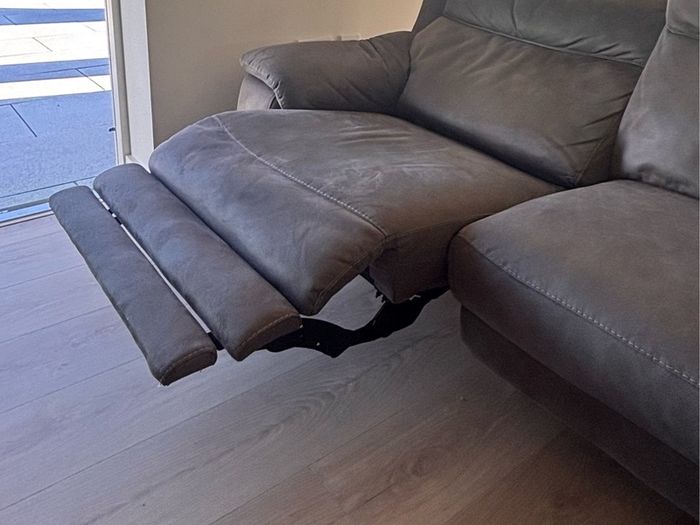L Shaped Sofa - Electric Recliner with USB Ports