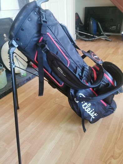 titleist golf bag